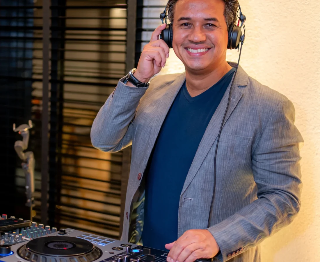 85384FAD-D68E-4C26-ADFA-BF34936ECF06